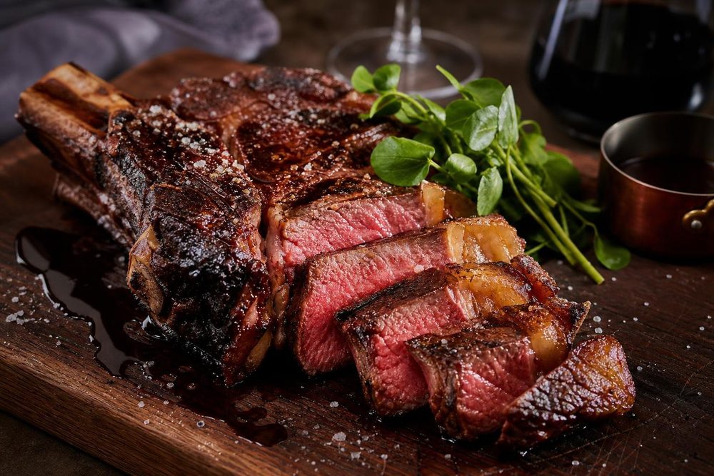 Côte de Boeuf Rôtie Herbes, plated and ready to serve
