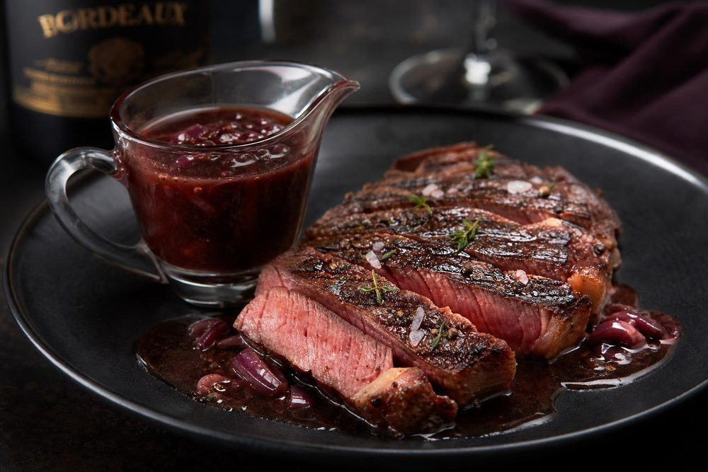 Sauce Bordelaise Keto, plated and ready to serve