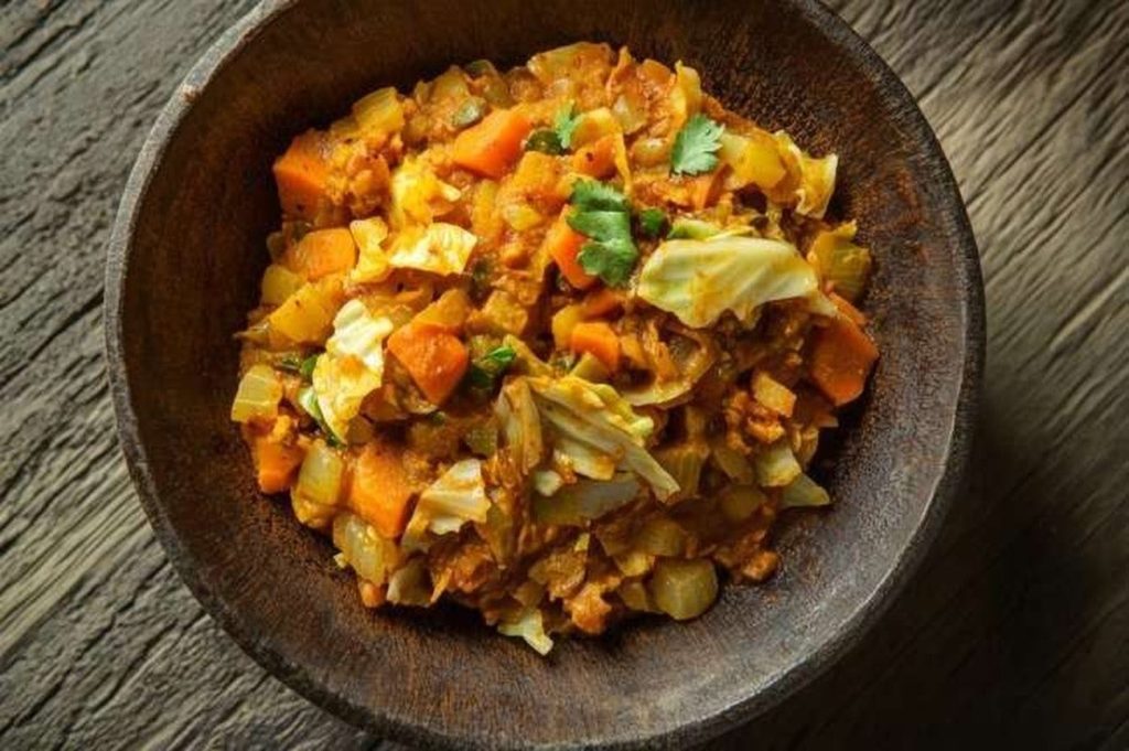 Ethiopian Ye'atkilt Wat (Mixed Vegetable Stew), plated and ready to serve
